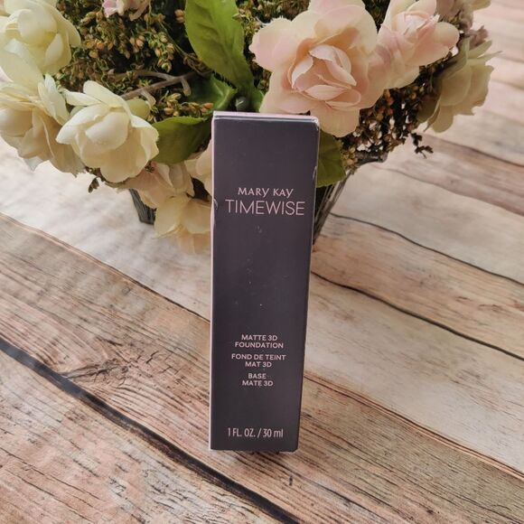 Mary Kay Timewise Foundation Matte 3D Bronze C 180 New In Box - Picture 1 of 7